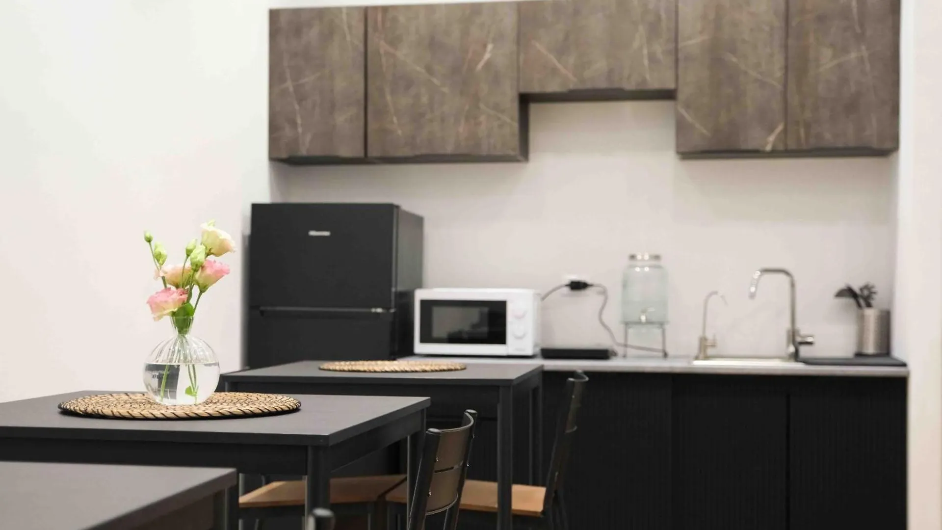 فندق مبيت وإفطار Mazzini Suites باليرمو